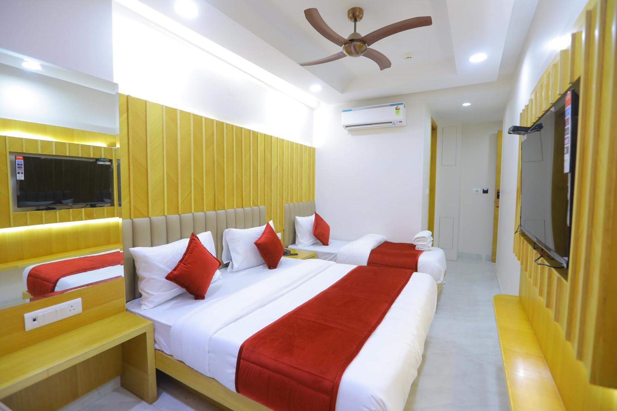 Hotel Glitz - Walk In From New Delhi Railway Station Nova Deli Exterior foto