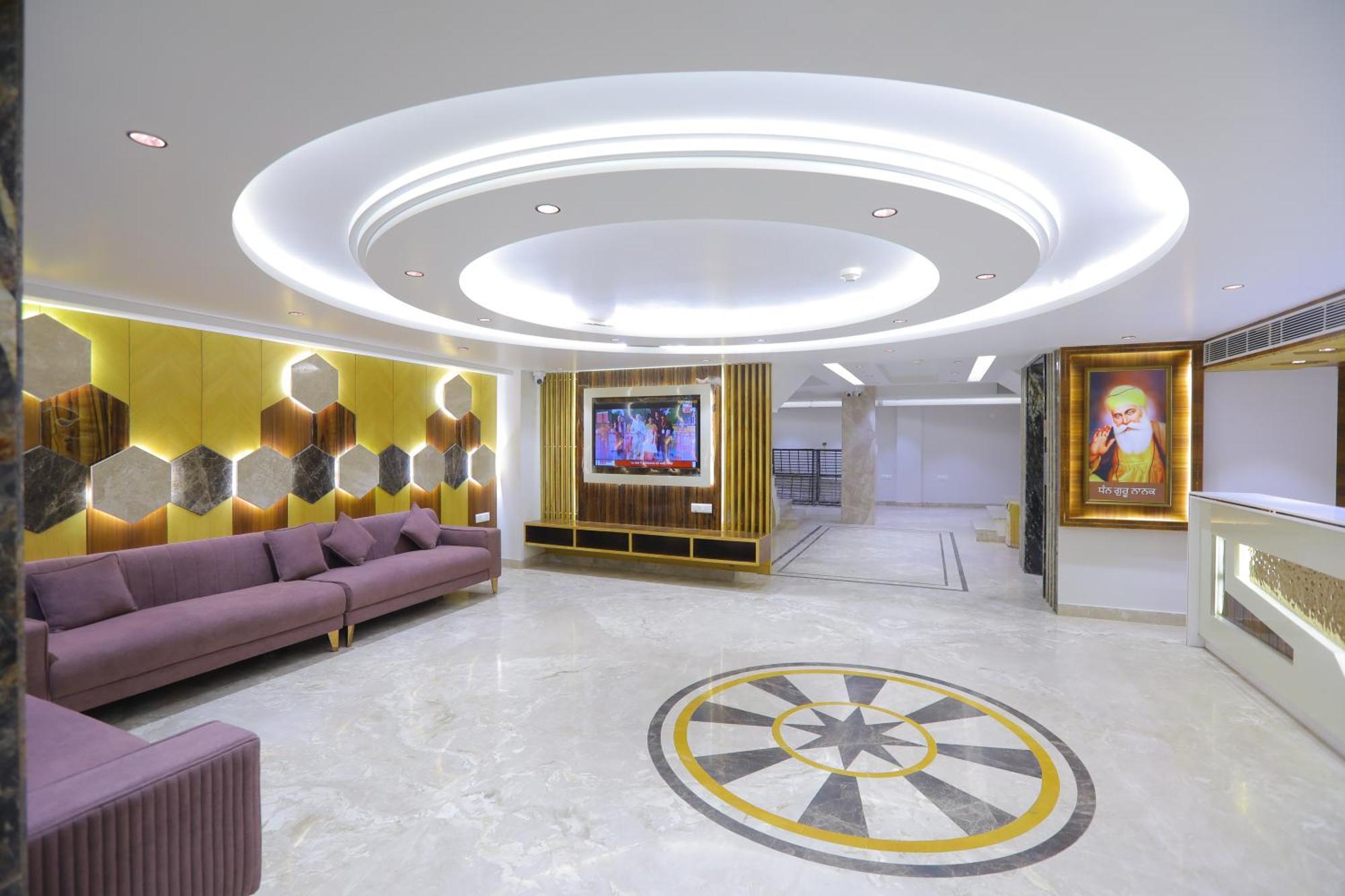 Hotel Glitz - Walk In From New Delhi Railway Station Nova Deli Exterior foto