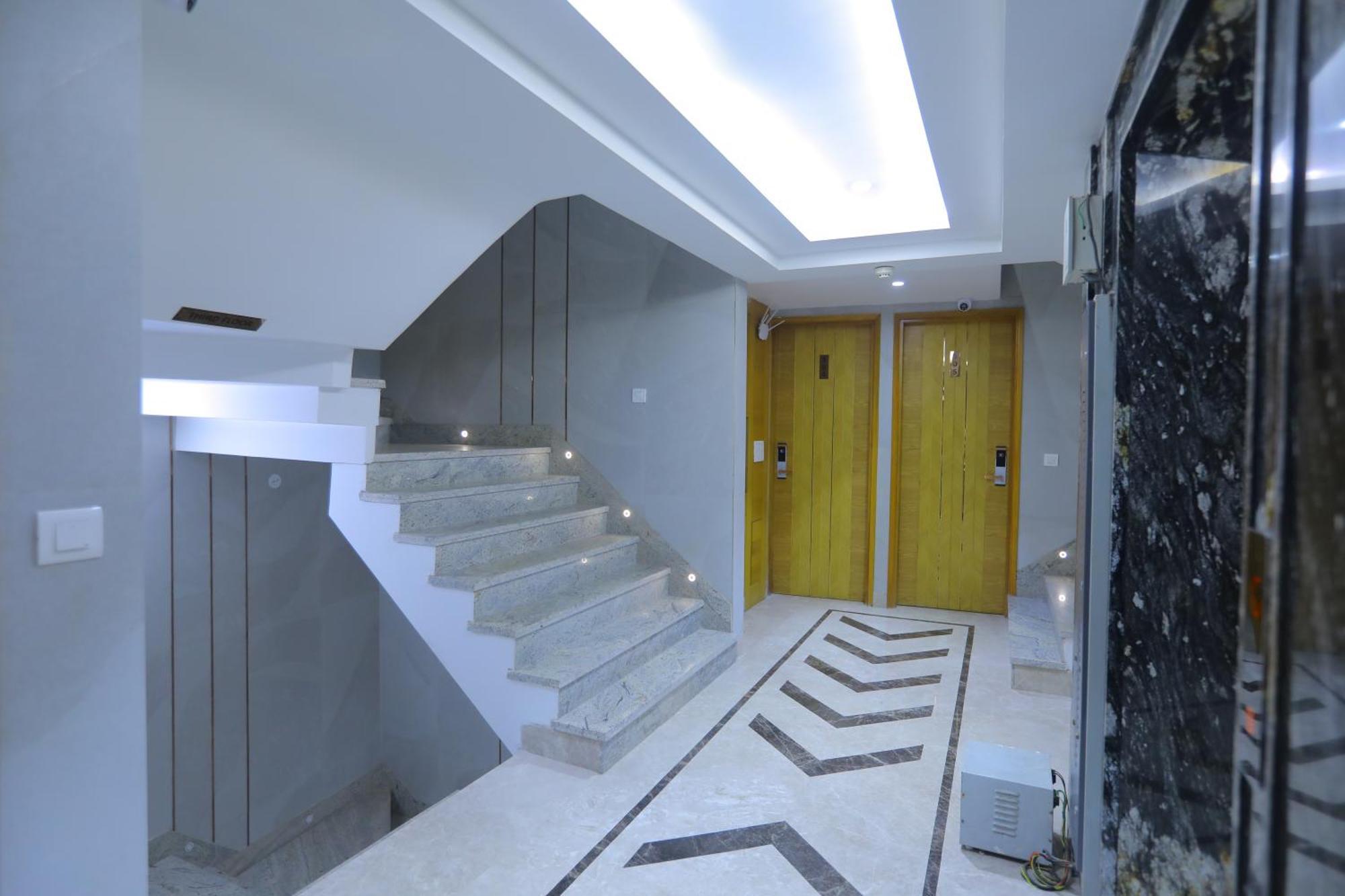 Hotel Glitz - Walk In From New Delhi Railway Station Nova Deli Exterior foto